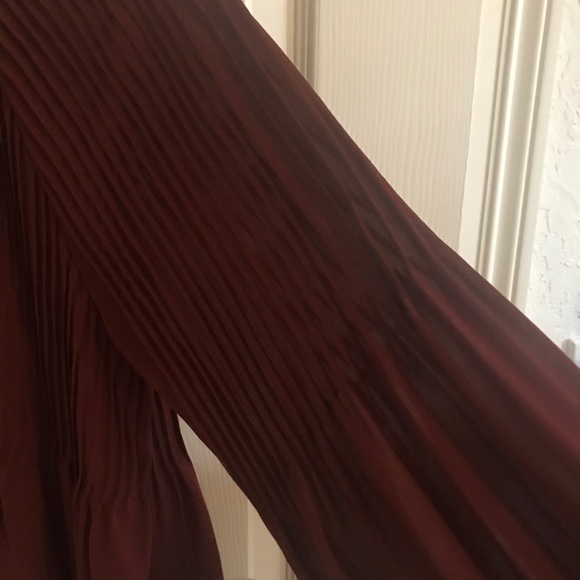 Top - Picture 3 of 5